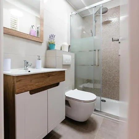 Kailani Luxury Central 3 Bedroom, 3 Bathroom Apartment With A Sunny Balcony Zadar Exterior photo