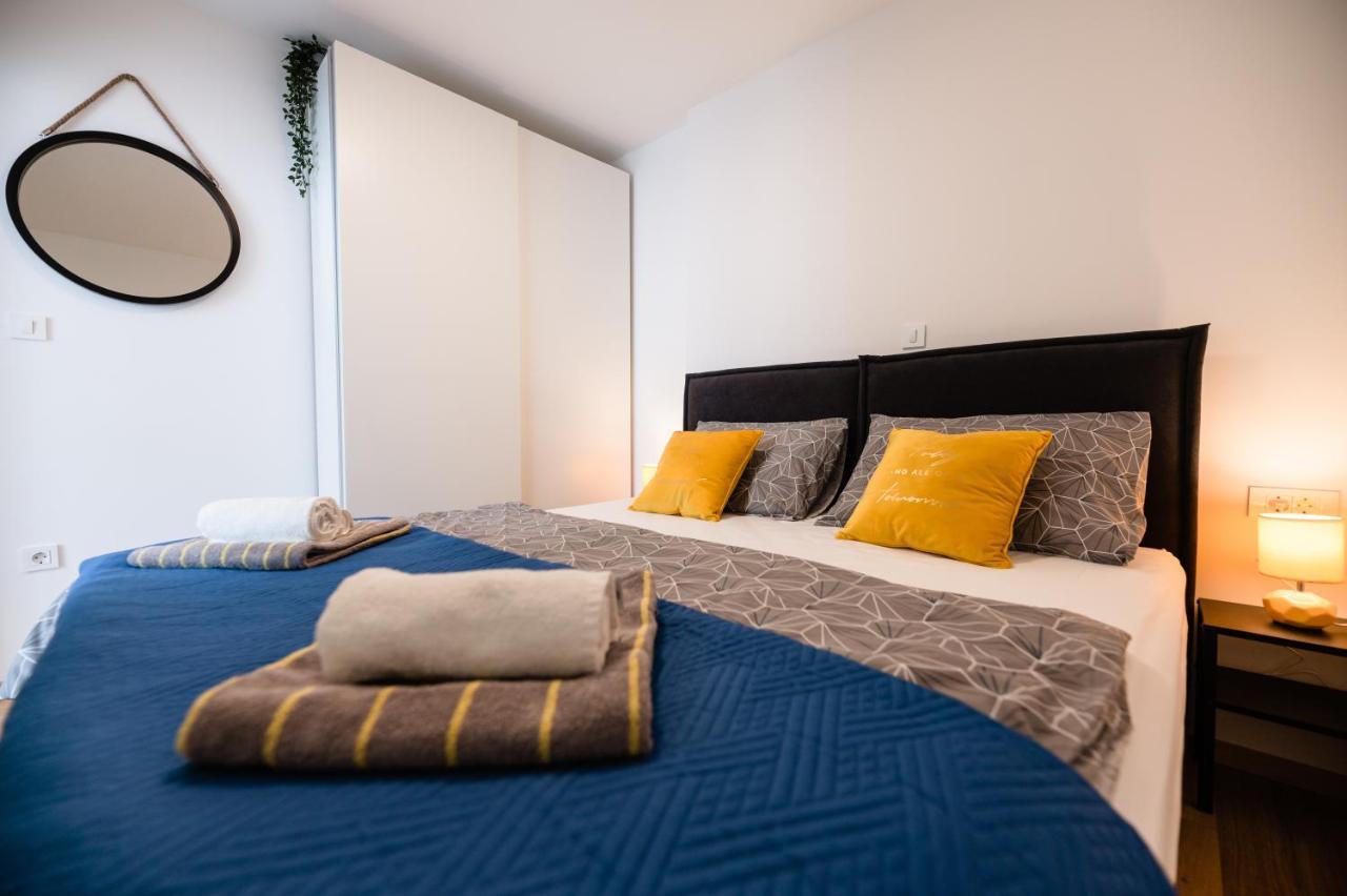 Kailani Luxury 3 Bedroom, 3 Bathroom With A Sunny Balcony *