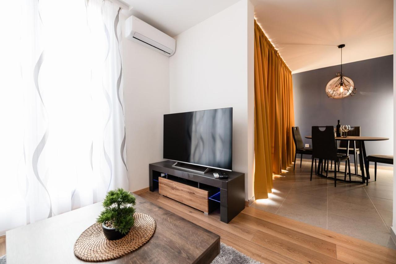Apartment Kailani Luxury 3 Bedroom, 3 Bathroom With A Sunny Balcony Zadar