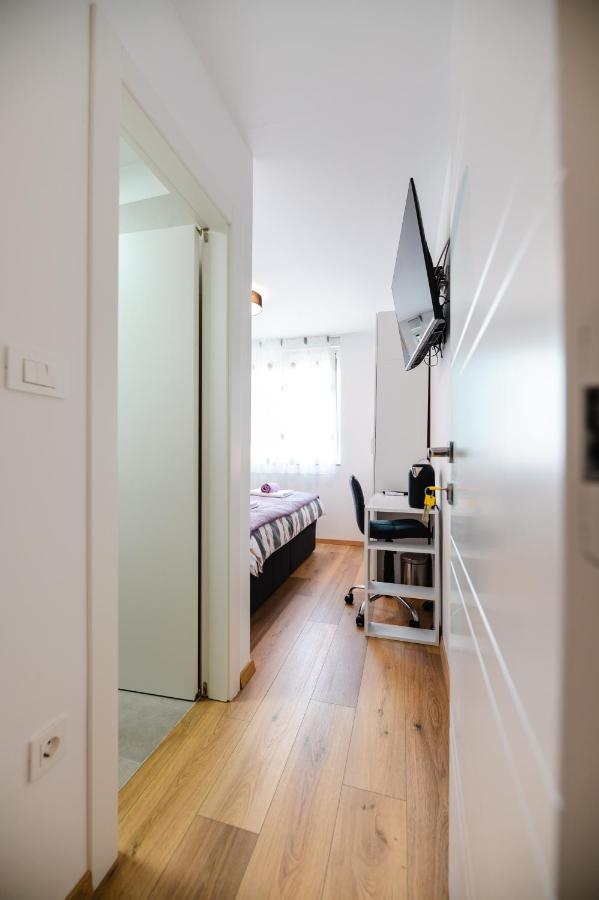 Kailani Luxury 3 Bedroom, 3 Bathroom With A Sunny Balcony *