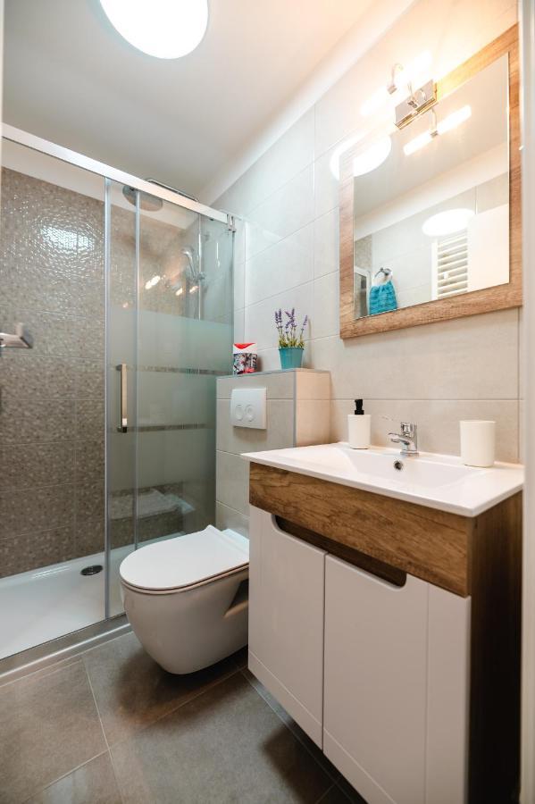 Apartment Kailani Luxury 3 Bedroom, 3 Bathroom With A Sunny Balcony Zadar