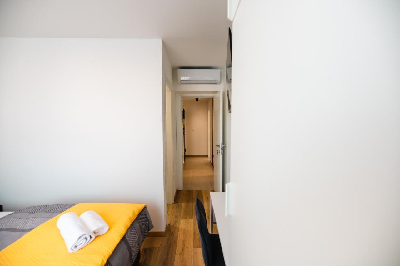 Kailani Luxury 3 Bedroom, 3 Bathroom With A Sunny Balcony